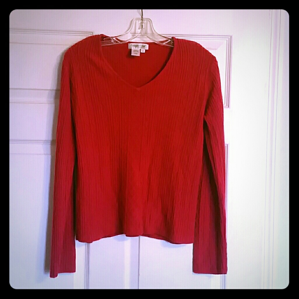 Light weight sweater